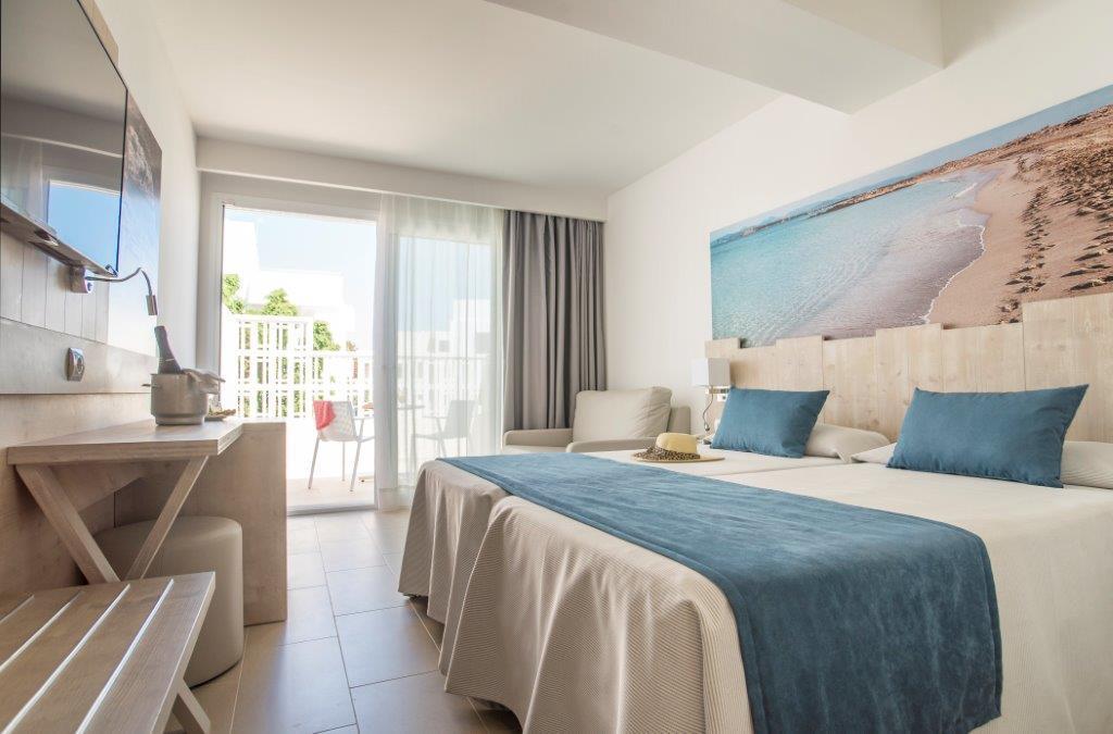 Hotel Voramar - Emar Hotels Es Pujols Esterno foto