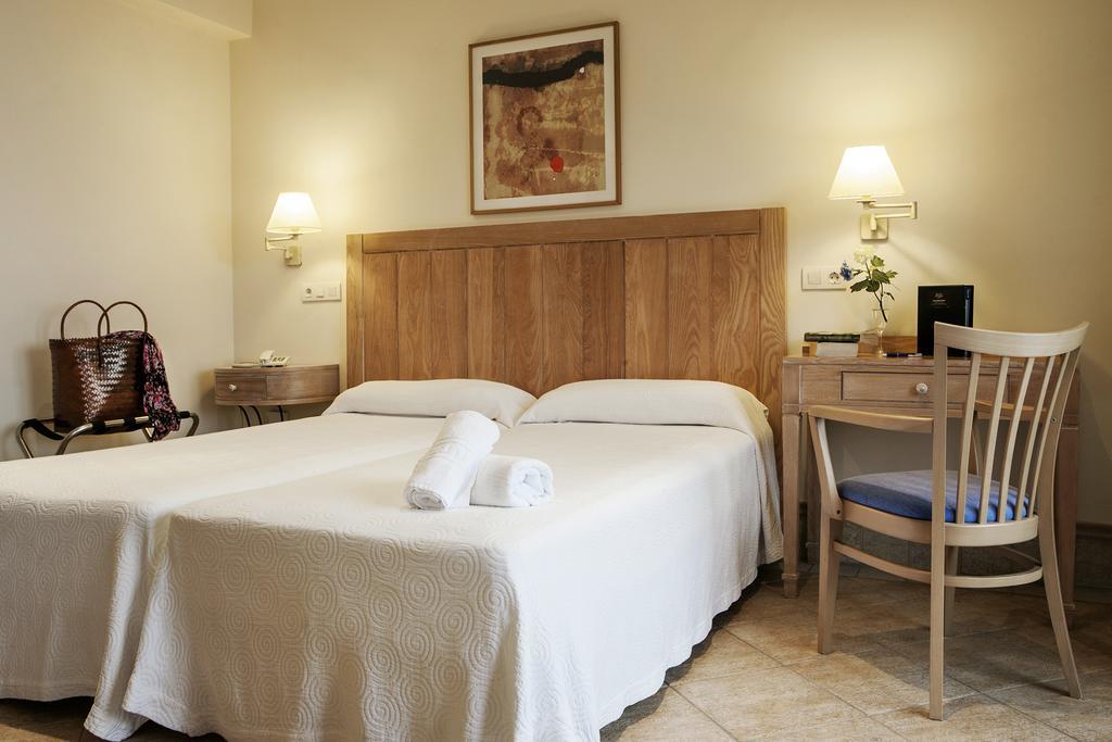 Hotel Voramar - Emar Hotels Es Pujols Esterno foto